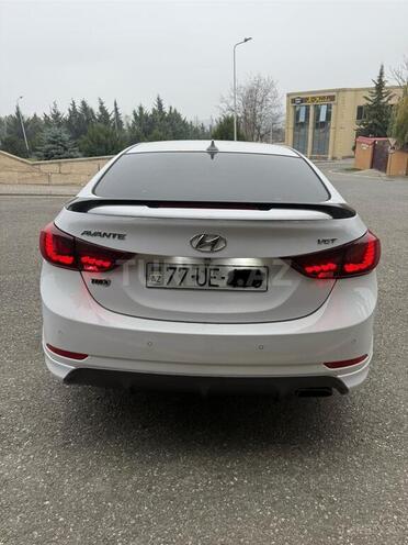Hyundai Avante 2015, 212,000 km - 1.6 l - Quba