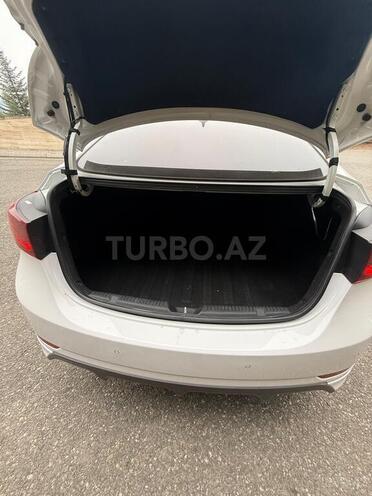 Hyundai Avante 2015, 212,000 km - 1.6 l - Quba