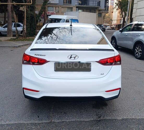 Hyundai Accent 2018, 149,500 km - 1.6 л - Bakı