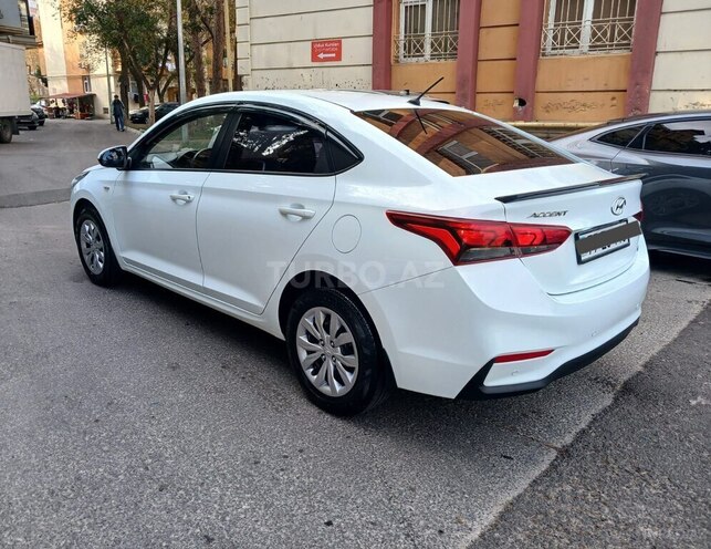 Hyundai Accent 2018, 149,500 km - 1.6 л - Bakı