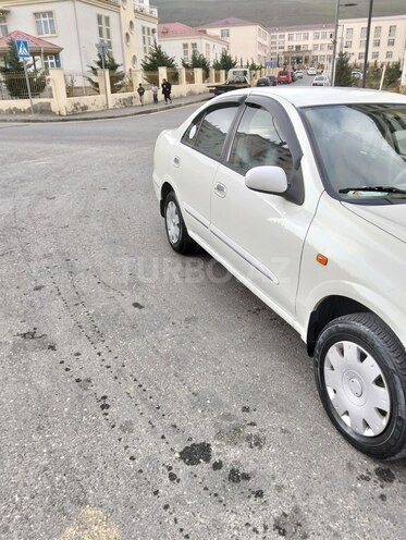 Nissan Sunny 2005, 530,000 km - 1.6 l - Bakı