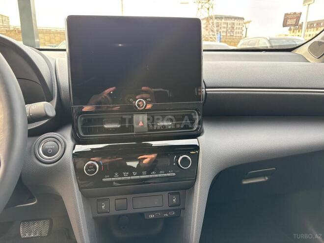 Toyota Yaris Cross-7