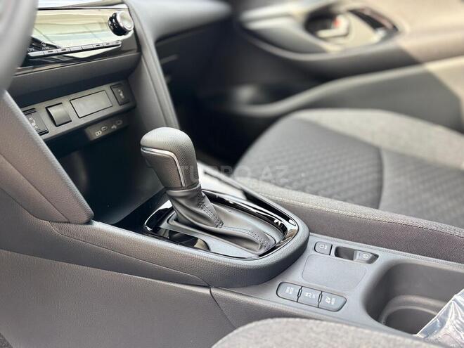 Toyota Yaris Cross-10