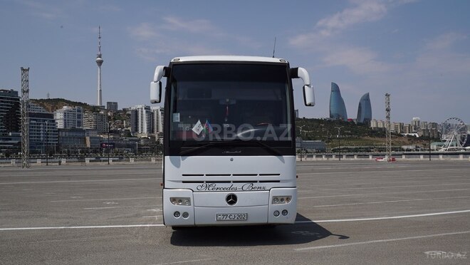 Mercedes 0403-1