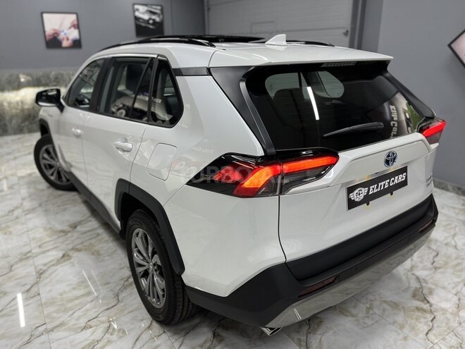 Toyota RAV4-2