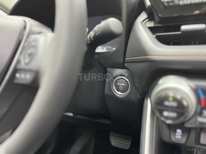 Toyota RAV4-14