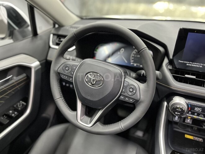 Toyota RAV4-13