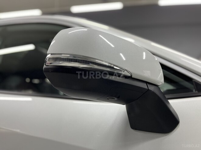Toyota RAV4-33