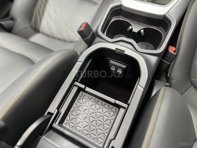 Toyota RAV4-25