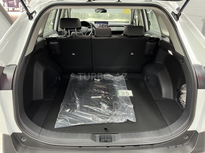 Toyota RAV4-28
