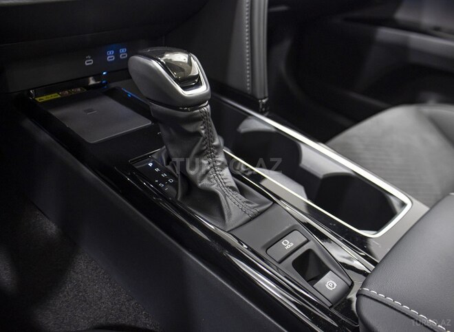 Toyota Camry-15