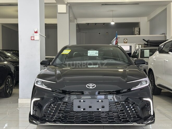Toyota Camry-1