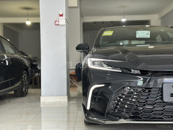 Toyota Camry-5