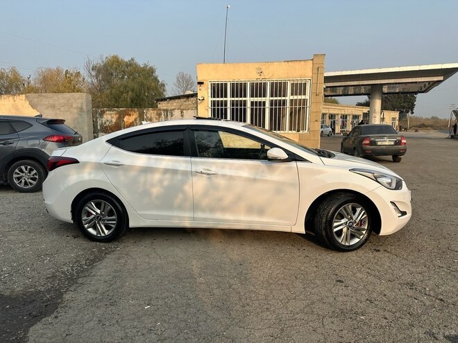 Hyundai Elantra 2014, 218,000 km - 1.8 л - Ağcabədi