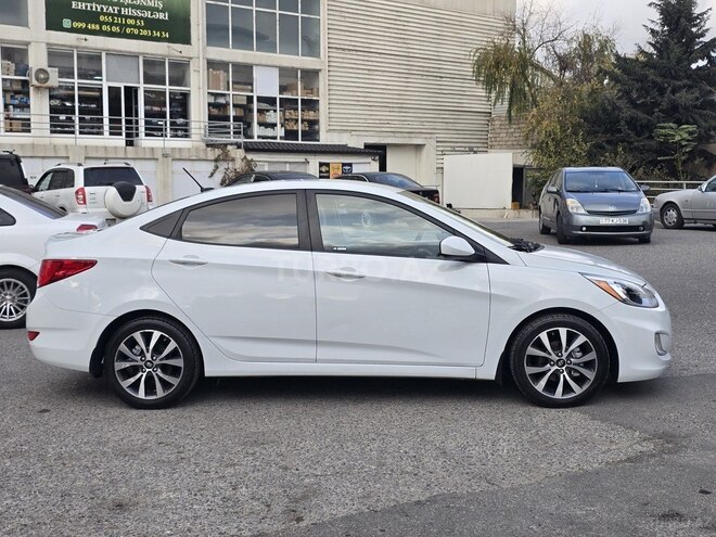 Hyundai Accent 2017, 110,000 km - 1.6 л - Bakı