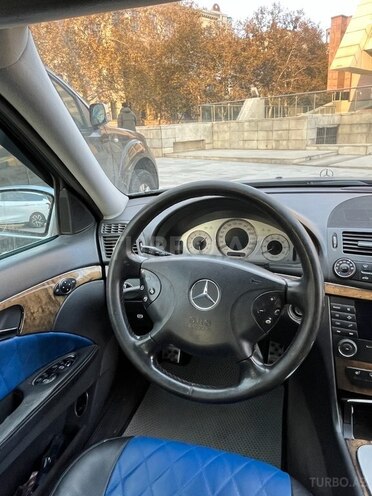 Mercedes E 240 2005, 267,000 km - 2.6 l - Bakı
