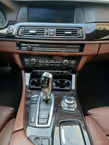BMW 530 2012, 195,000 km - 3.0 л - Bakı
