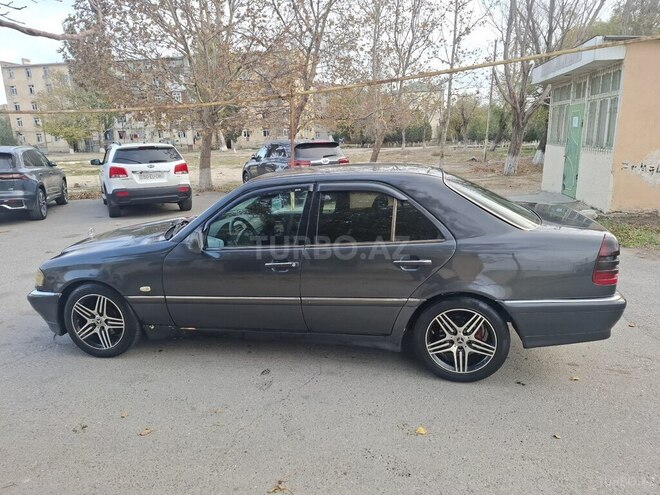 Mercedes C 220 2000, 354,675 km - 2.2 l - Bakı