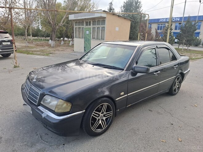 Mercedes C 220 2000, 354,675 km - 2.2 l - Bakı