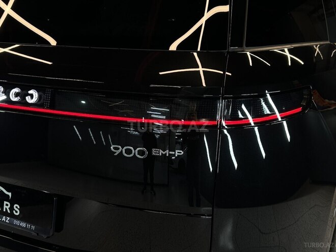 Lynk & Co 900-8
