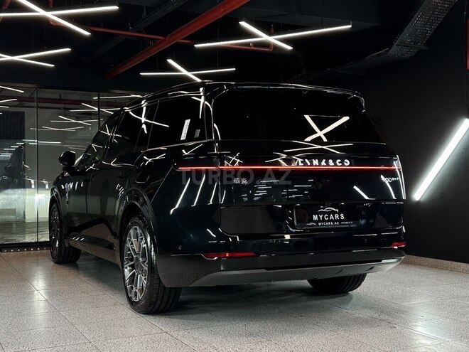 Lynk & Co 900-7