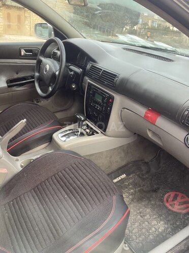 Volkswagen Passat-6