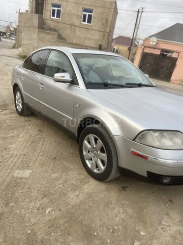Volkswagen Passat-4