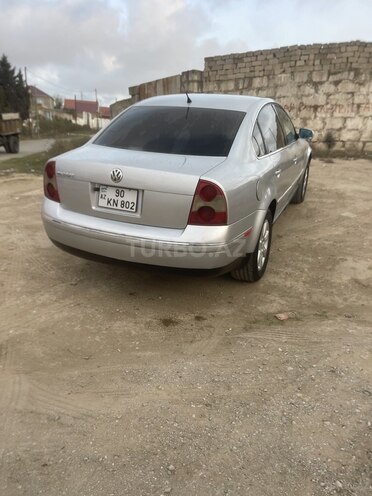 Volkswagen Passat-8