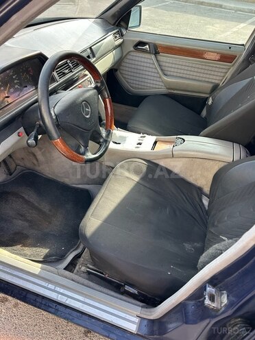 Mercedes E 200 1993, 347,000 km - 2.0 l - Sumqayıt