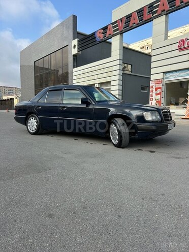 Mercedes E 200 1993, 347,000 km - 2.0 l - Sumqayıt