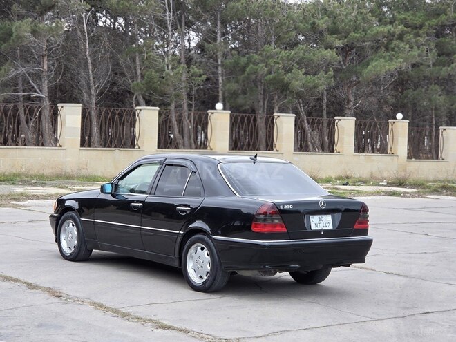 Mercedes C 230 1998, 304,000 km - 2.3 л - Sumqayıt