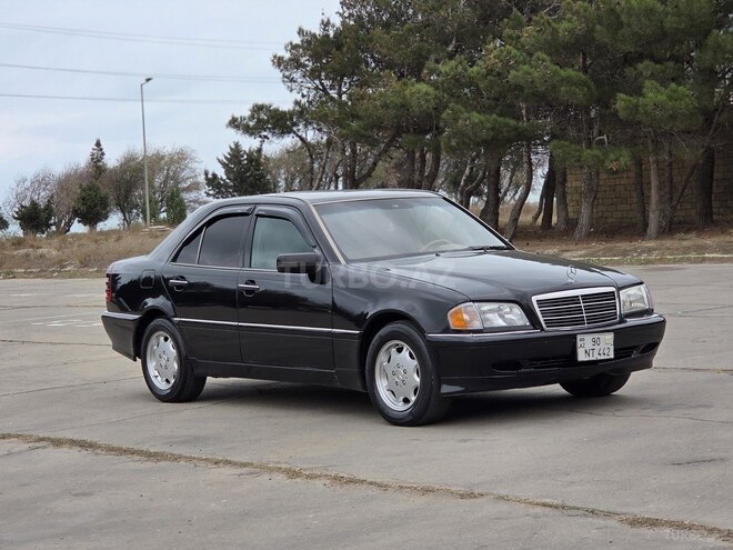 Mercedes C 230 1998, 304,000 km - 2.3 л - Sumqayıt