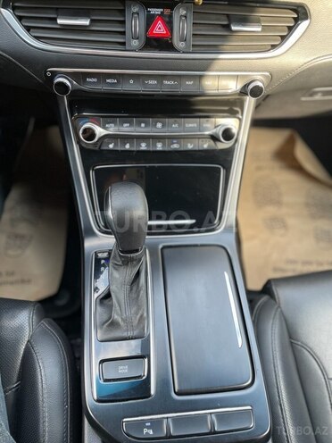 Hyundai Grandeur 2016, 185,000 km - 2.4 л - Bakı