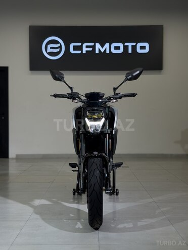 CFMOTO 250 NK-4