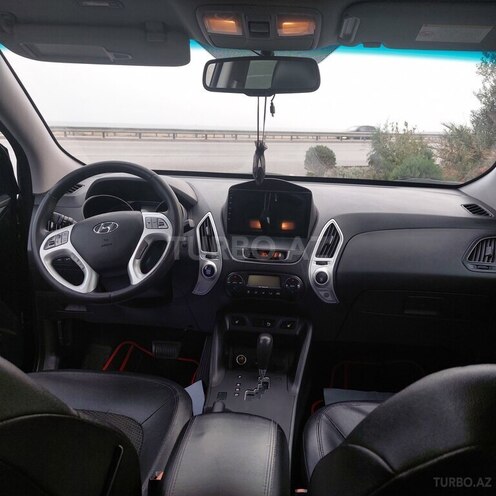 Hyundai ix35 2013, 205,000 km - 2.0 л - Biləsuvar