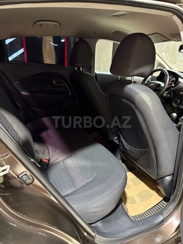 Kia Rio-18