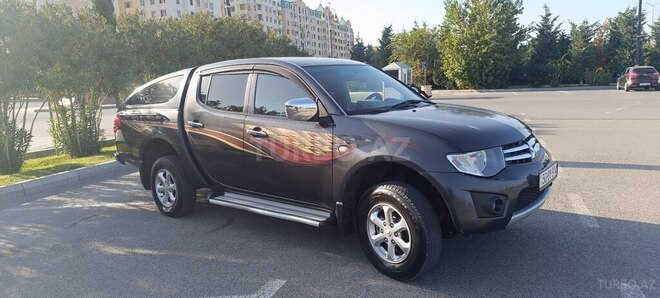 Mitsubishi L200-3