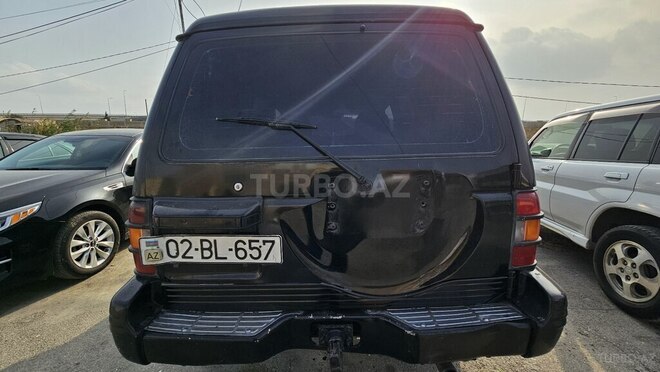 Mitsubishi Pajero 1993, 456,000 km - 2.8 l - Bakı