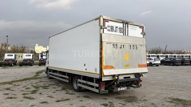 Isuzu  2017, 431,499 km - 5.2 l - Bakı