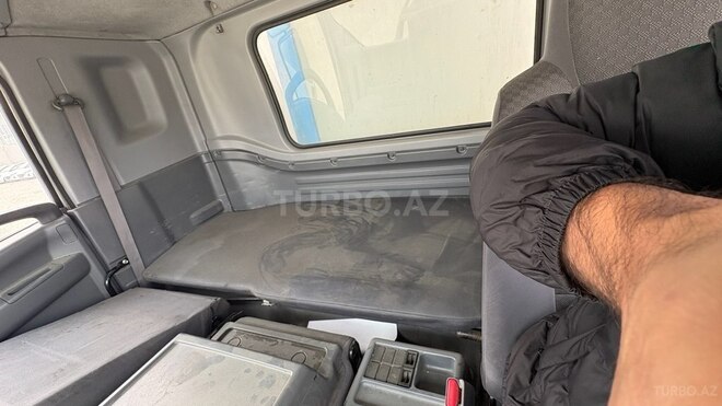 Isuzu  2017, 431,499 km - 5.2 l - Bakı