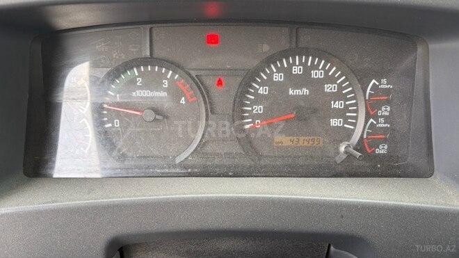 Isuzu  2017, 431,499 km - 5.2 l - Bakı