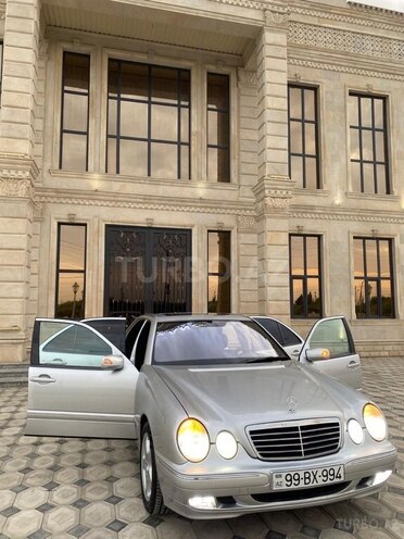 Mercedes E 240 2000, 320,000 km - 2.4 l - Saatlı