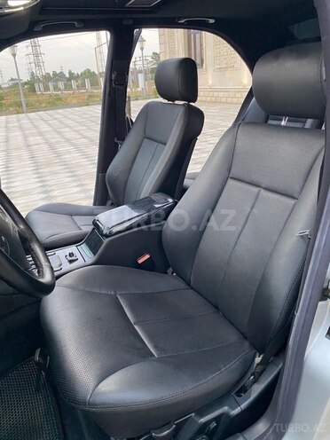 Mercedes E 240 2000, 320,000 km - 2.4 l - Saatlı