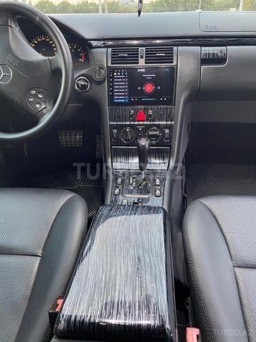 Mercedes E 240 2000, 320,000 km - 2.4 l - Saatlı