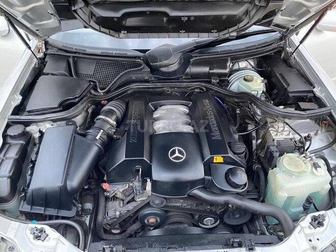 Mercedes E 240 2000, 320,000 km - 2.4 l - Saatlı