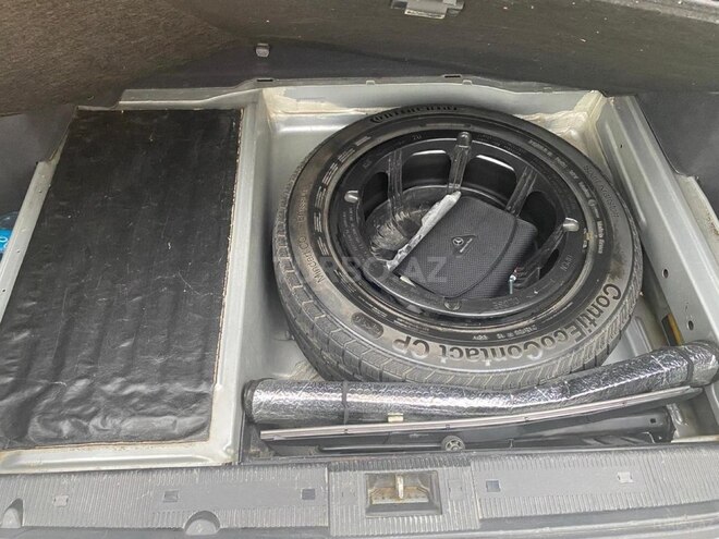 Mercedes E 240 2000, 320,000 km - 2.4 l - Saatlı