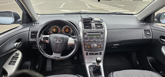 Toyota Corolla 2010, 257,470 km - 1.4 l - Bakı