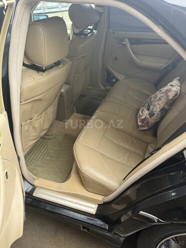 Mercedes C 230 1998, 266,000 km - 2.3 л - Saatlı