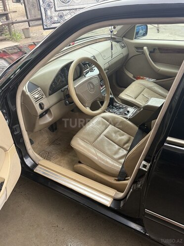 Mercedes C 230 1998, 266,000 km - 2.3 л - Saatlı