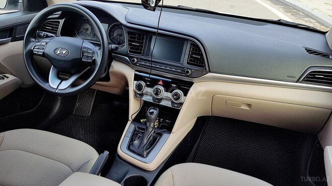 Hyundai Elantra 2019, 88,000 km - 2.0 л - Bakı